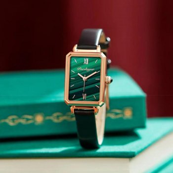 Elegant Green Square Leather Women's Watch
