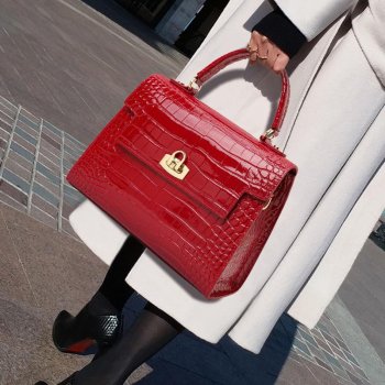 Elegant Crocodile Pattern Leather Crossbody Handbag - Premium Cowhide Shoulder Bag
