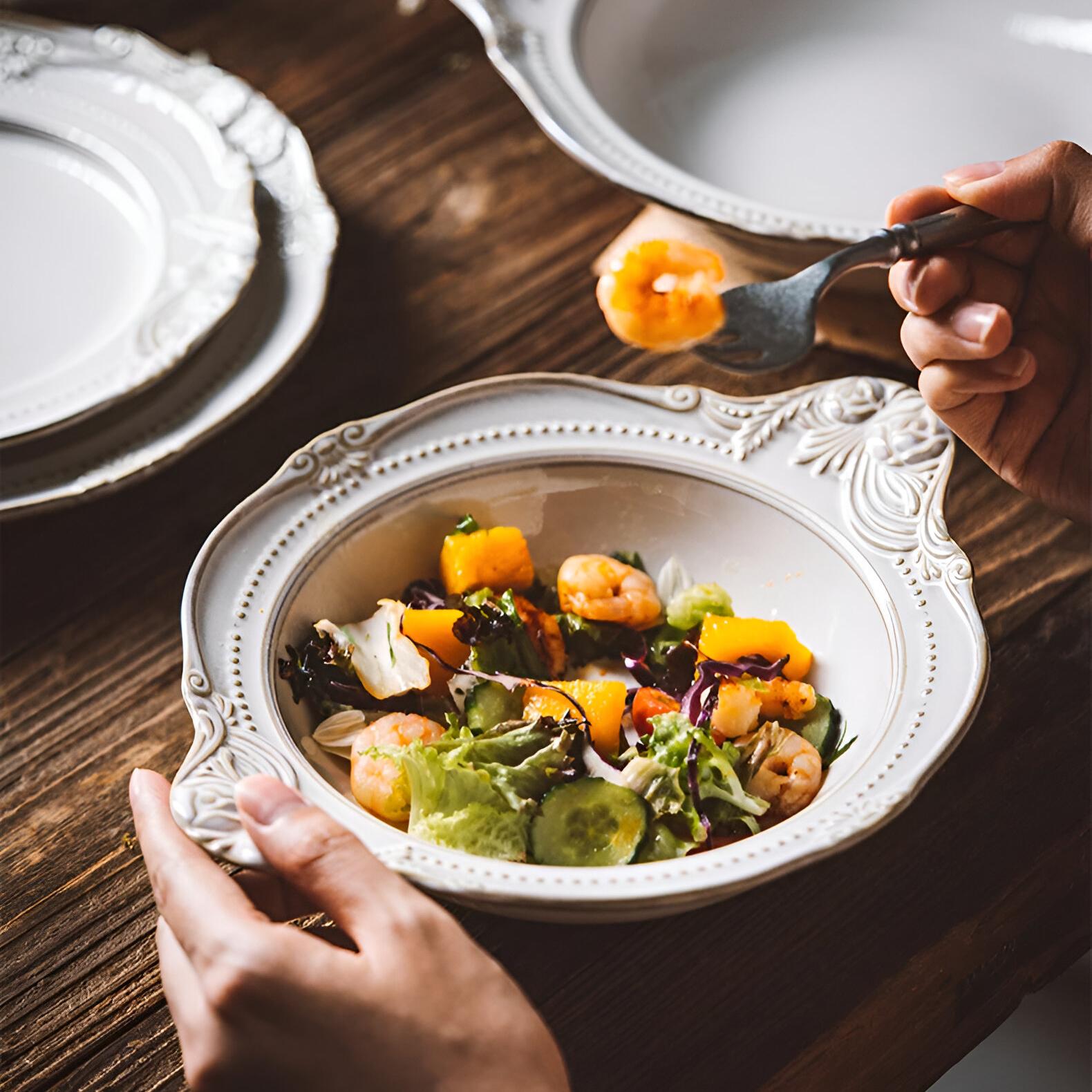 Elegant Vintage Ceramic Dinner Plates - Image 9