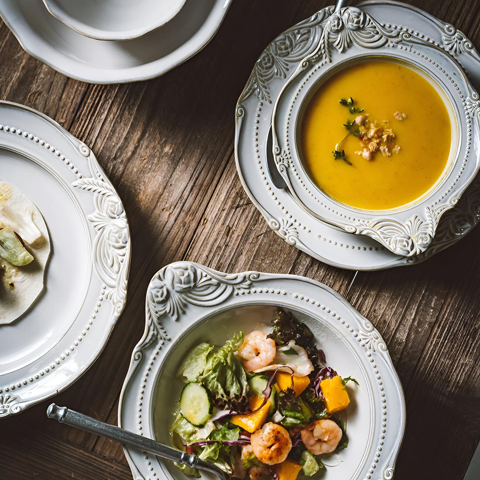 Elegant Vintage Ceramic Dinner Plates - Image 7